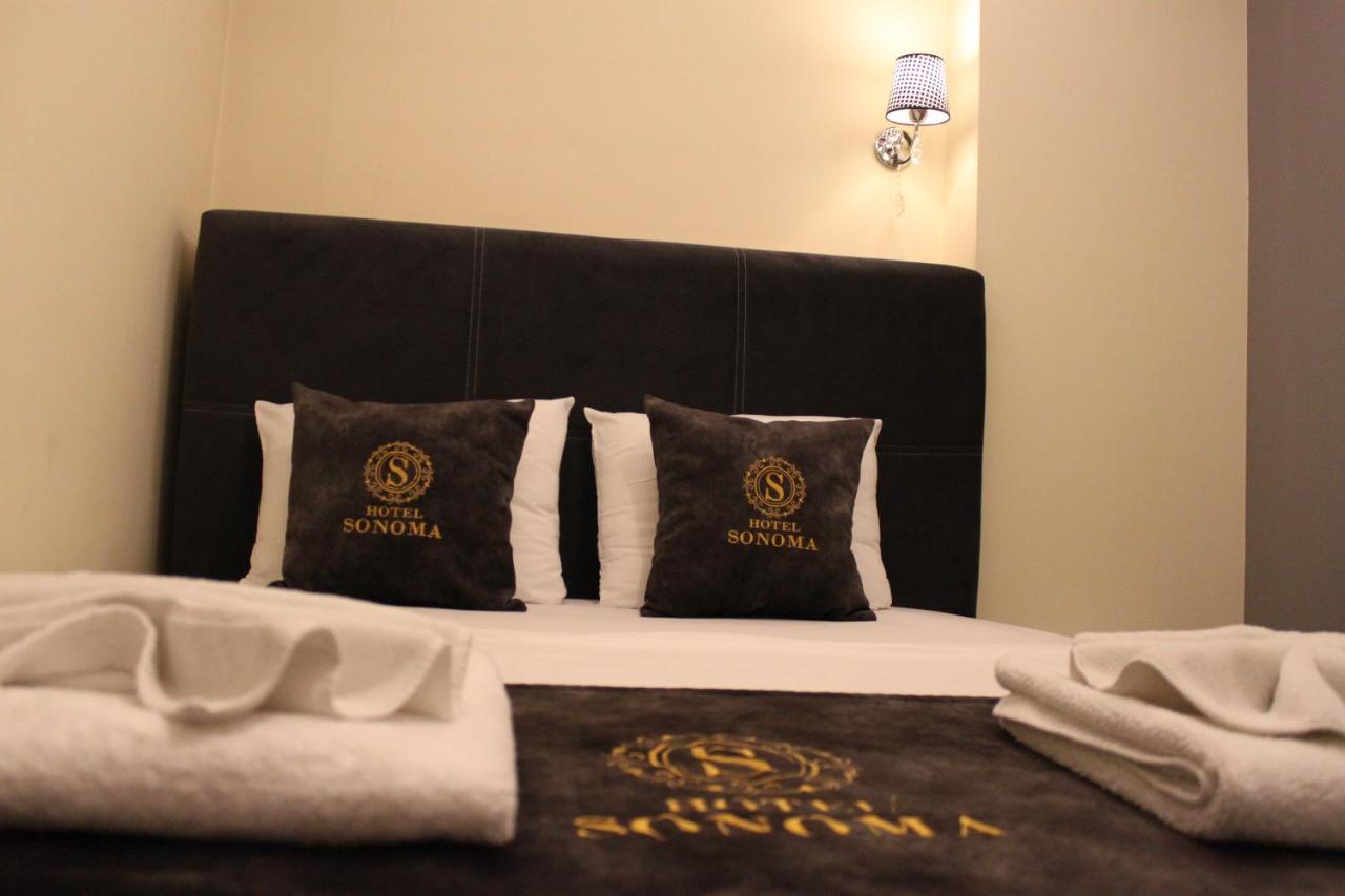 Hotel Sonoma Kosovo Polje Exteriör bild